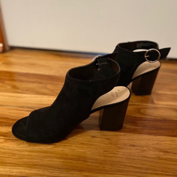 A New Day - Open Toe Heeled Pumps - 10 - Picture 4 of 12